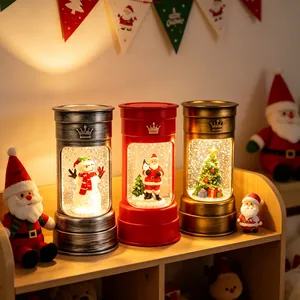 Ensemble décoratif de trois lanternes de Noël boule à neige en forme de baril avec LED