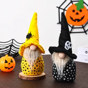 Λεπτομερής προβολή χειροποίητων ξωτικών Halloween με σχέδια αράχνης και κρανίου