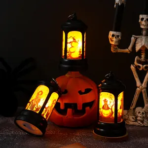 Vue détaillée de lanternes LED d'Halloween avec lumière jaune chaude et motifs de citrouilles