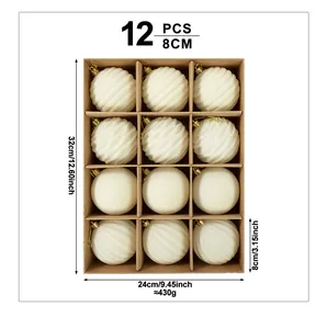 12-delige set witte geflokte kerstballen van 8 cm met diverse texturen in een doos