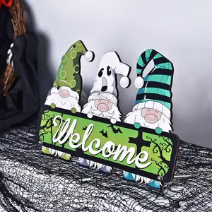 Ξύλινη διακόσμηση Halloween με τρεις νάνους και επιγραφή Welcome
