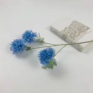 Vivaci fiori di calendula artificiali blu ideali per oggetti di scena e decorazioni