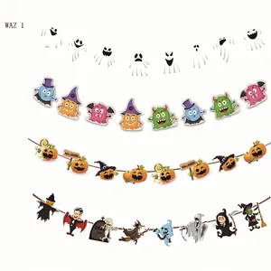 Detaillierte Ansicht von vier bunten Halloween-Bannerdesigns für die Partydekoration
