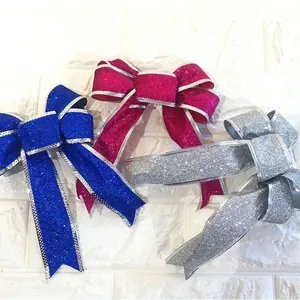 Set di tre fiocchi natalizi glitterati da 12 cm in blu, rosso e argento per albero