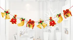 Guirlande de Noël festive en papier avec des cloches et des sapins en cartoon