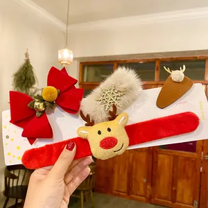 Coffret d'accessoires pour cheveux de Noël avec bracelet renne et barrettes peluche
