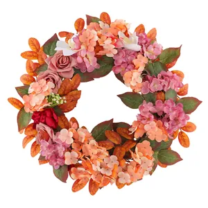 Ghirlanda autunnale di ortensie e rose per decorazione porta e arredamento stagionale