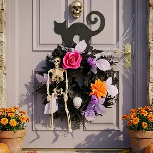 Ghirlanda di Halloween con scheletro, foglie nere e fiori colorati per porta