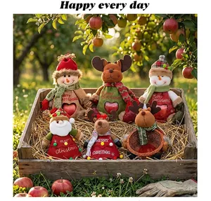 Set di sacchetti regalo di Natale in tessuto con Babbo Natale, pupazzo di neve e renna.