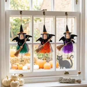 Premium Halloween hangende heks ornamenten set met bezem en bellen voor raamdecoratie