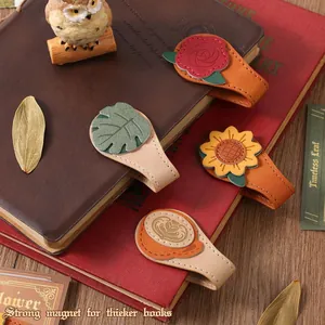 Segnalibro Magnetico in Pelle PU Retro Con Fiore Foglia Ricamato per Amanti dei Libri Segnapagina Fatto a Mano Forniture Ufficio Scuola
