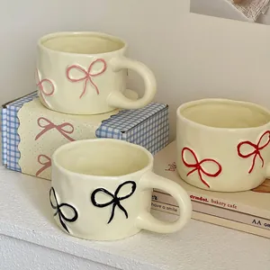 Tazze in ceramica color crema stile artigianale con fiocco 3D per casa e ufficio