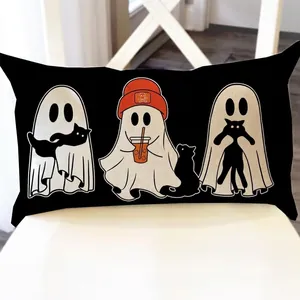Halloween Deko Kissenbezug Detail mit niedlichen Zeichentrickgeistern und Katzen