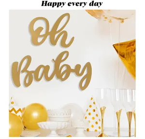Elegante letrero de madera dorado 'Oh Baby' para fiestas o baby shower decor.