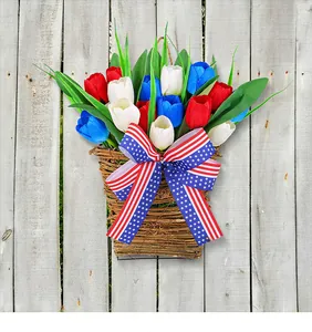 Decoración de pared de tulipanes patrióticos flores rojo blanco azul y lazo bandera americana