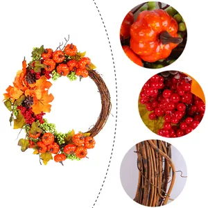 Corona de otoño de Acción de Gracias con calabazas, bayas y piñas sobre base de vid natural
