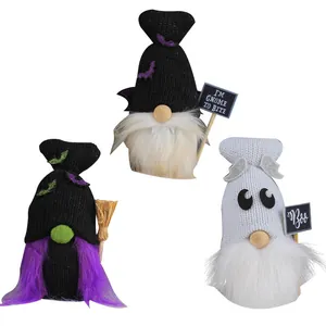 Set di tre gnomi di Halloween luminosi in peluche per decorazione di feste spaventose.