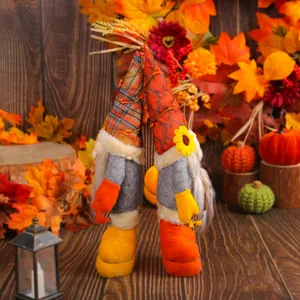 Pareja de gnomos de girasol hechos a mano para decoración de fiesta de cosecha