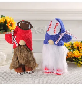 Gnomi decorativi a tema sportivo con motivi di baseball e football per la casa