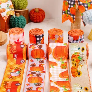 Cintas decorativas de Acción de Gracias con calabazas y camiones para envolver regalos.