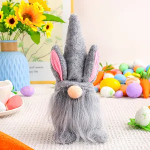 Gnome de Pâques en peluche gris poupée sans visage avec oreilles de lapin décor