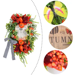 Herfstoogst deurkrans met kunstpompoenen, bessen en Farm Fresh Autumn houten bordje.