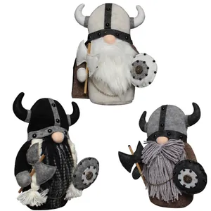 Tres gnomos vikingos de peluche con hachas y escudos para decoración del hogar fiesta