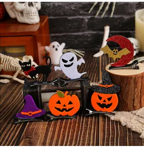 Süße Halloween-Haarspangen-Set mit Kürbis-, Geist- und Fledermaus-Designs für Mädchen.