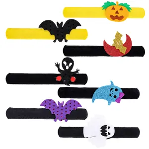 Πολύχρωμα βραχιόλια Halloween με σχέδια κολοκύθας νυχτερίδας και φαντάσματος για πάρτι παιδιών
