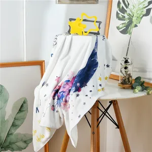 Magnifique couverture d'étape pour bébé avec lune, fleurs et étoiles en flanelle douce