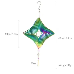 Vista dettagliata del carillon a vento 3D arcobaleno con pendente in cristallo e misure