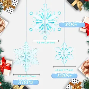 Vista dettagliata di 35 fiocchi di neve in acrilico blu con dimensioni e quantità specifiche