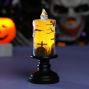 Vela LED de Halloween con siluetas de cementerio y pedestal negro decorativo