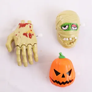 Set de juguetes de cuerda para Halloween con mano de fantasma, cabeza de momia y calabaza