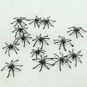 Arañas Realistas de Patas Largas Accesorios para Bromas de Halloween Arañas de Plástico Negro para Decoración de Fiestas Juguetes