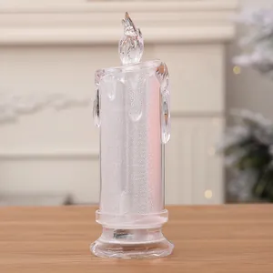 Elegante candela LED senza fiamma con interno glitterato per decorazioni natalizie