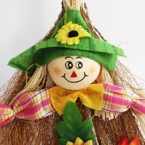 Halloween Hexenbesen mit süßem Vogelscheuchen-Gesicht für Kostümpartys und Deko