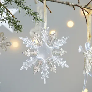 Eleganter champagnegoldener Glitzer-Schneeflocken-Weihnachtsbaumschmuck für die Deko
