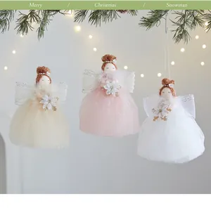 Set aus drei zarten Plüsch-Weihnachtsengel-Anhängern in Champagner, Rosa und Weiß