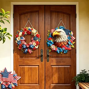 Patriotische Kränze zum Unabhängigkeitstag mit Weißkopfseeadler und US-Flaggen-Motiven
