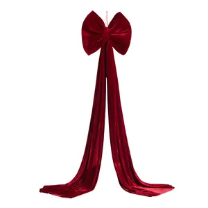 Elegante grande fiocco in velluto rosso per l'albero di Natale e addobbi festivi