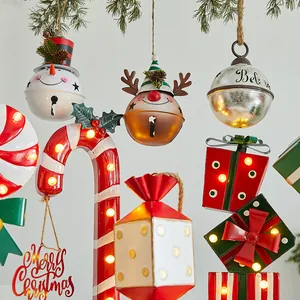 Décorations de Noël festives en métal avec canne en sucre et cloches lumineuses