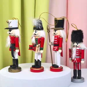 Set van 4 traditionele houten notenkraker soldaten van 13 cm voor kerstdecoratie.
