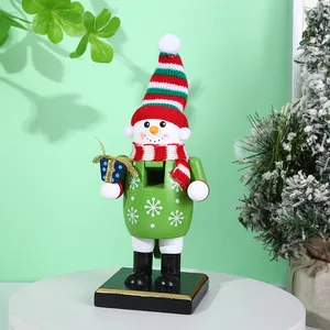 Muñeco cascanueces de nieve de madera de 16 cm con gorro a rayas y caja de regalo