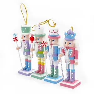 Set van vier 13 cm pastelkleurige houten notenkraker kersthangers met snoepstokjes decoratie