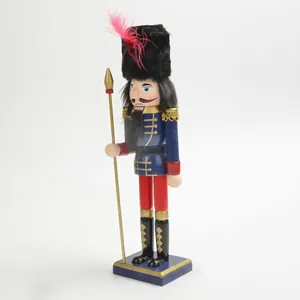 Statuetta classica del soldato schiaccianoci in legno da 30 cm con lancia e piuma