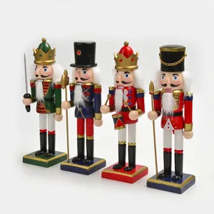 Set di quattro soldatini schiaccianoci in legno da 25 cm per Natale