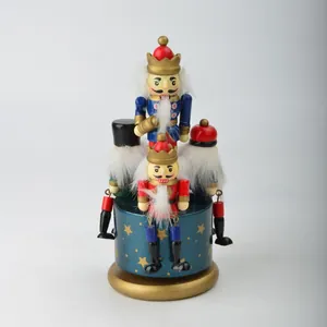 Traditionelle 8-Zoll Nussknacker Spieluhr aus Holz mit goldenem Sternenmuster für Weihnachten
