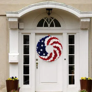 Patriottische Amerikaanse vlag rozenkrans voor onafhankelijkheidsdag deurdecoratie