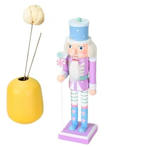 Schiaccianoci decorativo in legno da 25 cm in colori macaron per regali di Natale